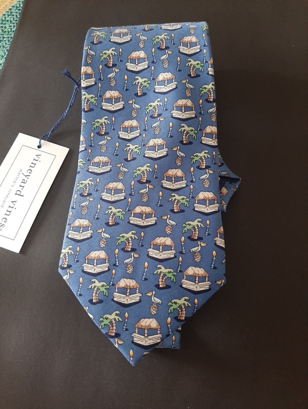 Vineyard Vines Blue Tiki Hut Printed Silk Tie. NWT